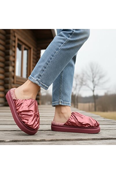 OEM Stylish and unique slippers for women, Indoor slippers or short outdoor outings, L673