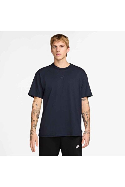 Nike Sportswear Premium Essentials T-shirt