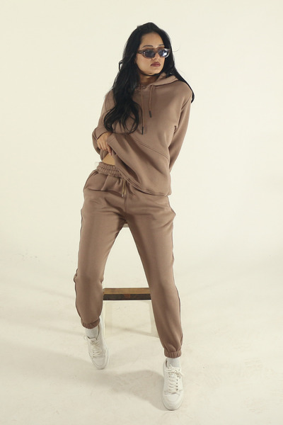 INFLUYENTE Women's Winter Cotton Puff Fabric Side Pocket Hooded Jogger Tracksuit Set