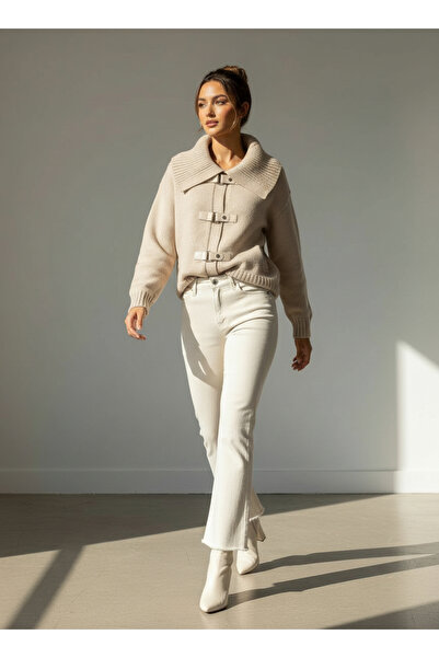 VETTA سترة تريكو بتفاصيل جلدية وياقة بولو