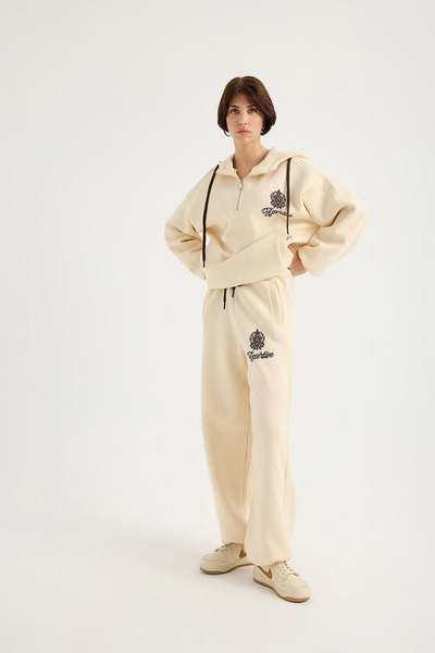 SEVİLEN Hooded Tracksuit Set with Assertive Print and Zipper Detail