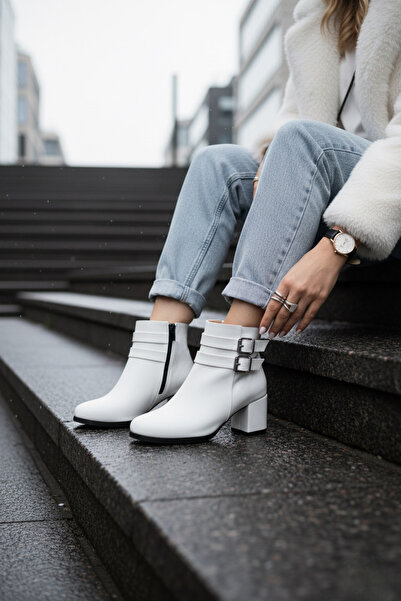 NOVELLAM SHOES Women's Herrrmmiiina Double Buckle Short Boots