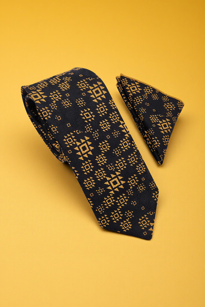 Milleniva Motif Desen Gold Tie & Handkerchief