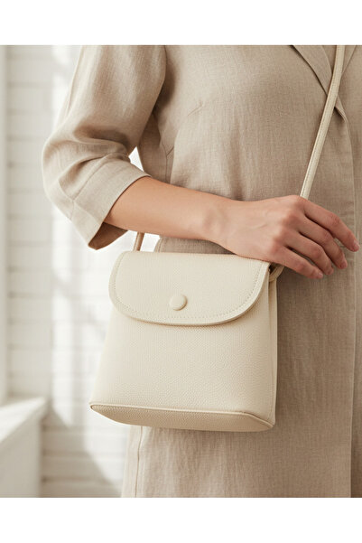 REDTAG جراب جوال نسائي باللون البيج