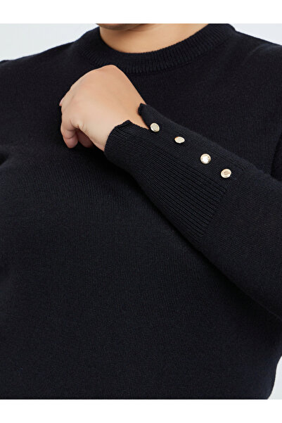 Styli Plus Size Black Button-Detail Sweater
