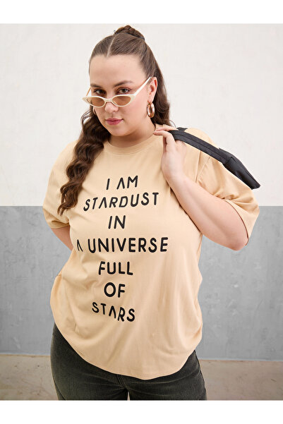 Sassafras By Styli Plus Size Beige Slogan Print T-Shirt