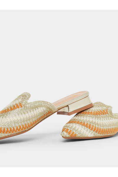 Styli Pointed Toe Woven Mules