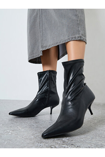 Styli Black Kitten Heel Ankle Boots