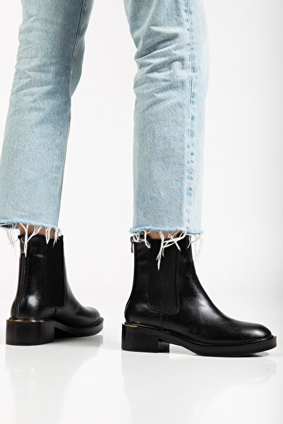 RİSSOLİ Γυναικείες μαύρες γυαλιστερές μπότες με λεπτομέρεια από λάστιχο στο πλάι και φερμουάρ στο πίσω μέρος