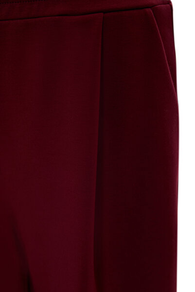 Exquise Elastic Waist Knitted Regular Cherry Pants