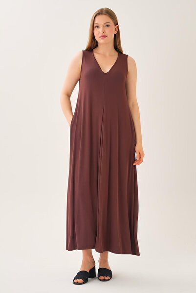 ALEXANDERGARDI V-Neck Pocket Detailed Maxi Dress