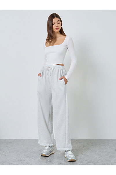 Styli Women Grey Solid Drawstring Waist Loose Fit Joggers