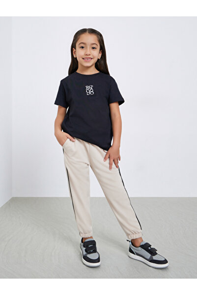 Styli Girls Beige Solid Joggers with Side Binding