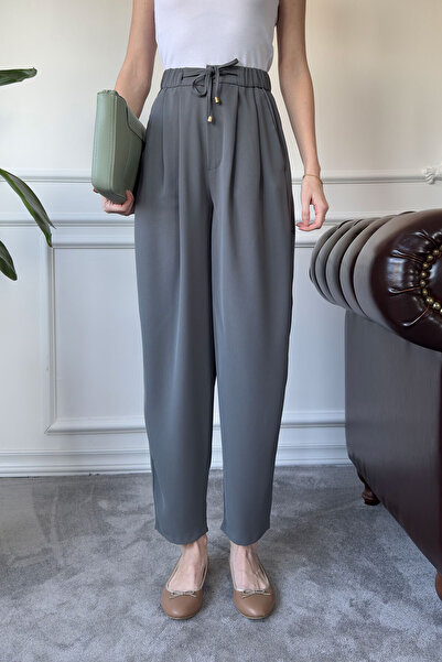 MAGARDE DUVOČENE šarene hlače sa elastičnim strukom i detaljima vezanja