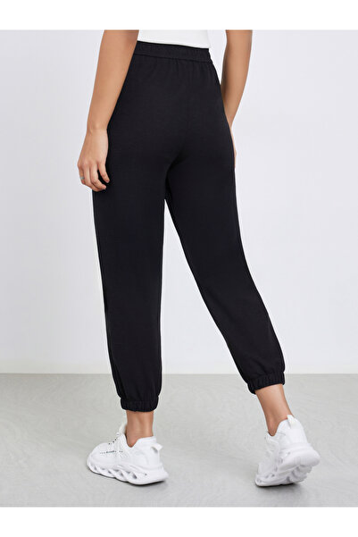 Styli Solid Elastic Waist Cuffed Cropped Joggers