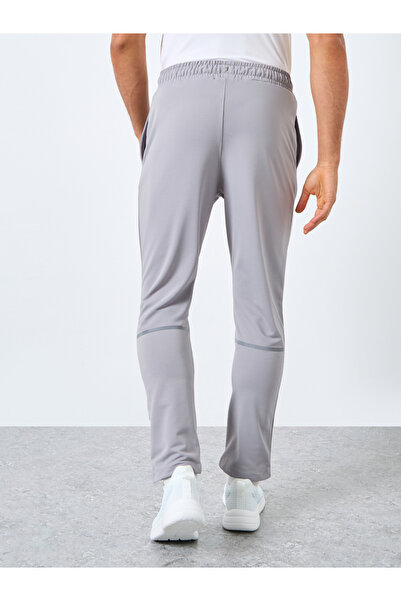 Styli Men Grey Slim Fit Joggers