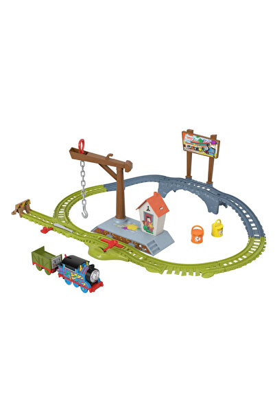 THOMAS Playset with Motorized Locomotive - Delivers Paint