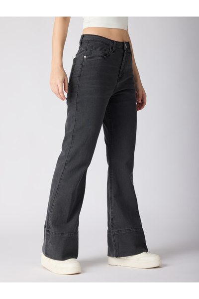 Globus By Styli Charcoal Cotton Stretch Mid-Rise Bootcut Jeans