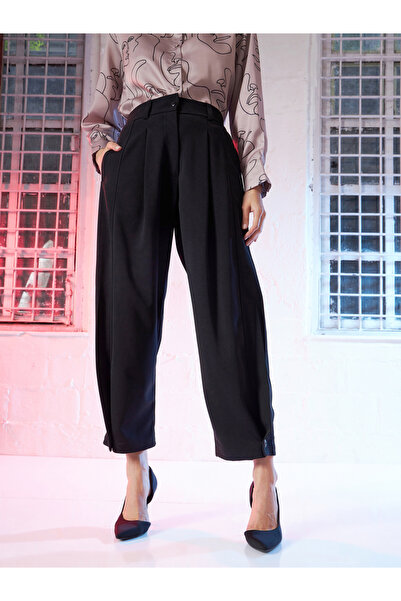 Sassafras By Styli Women Black Solid Pleated Button Hem Balloon Pants