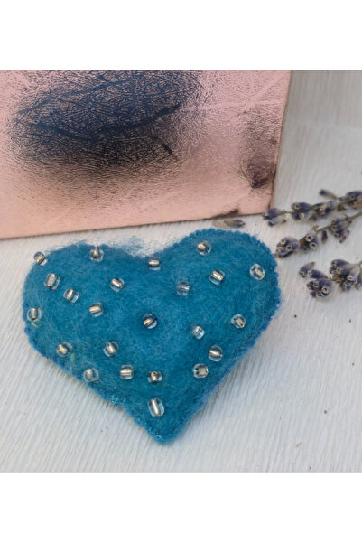 Handmade Broșă/mărțișor Inimă cu buline