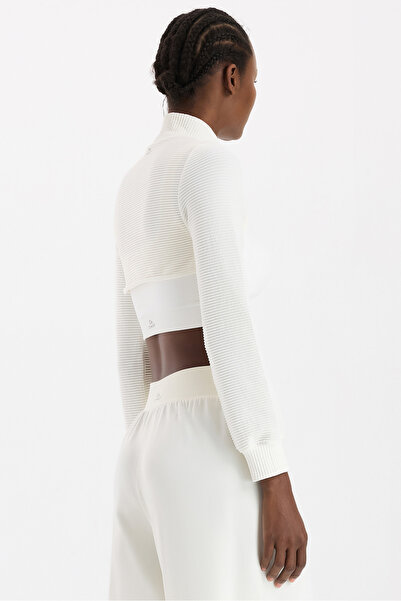 COMEUP 3D Knitted Textured Bolero Off-White