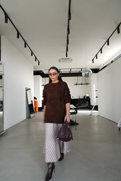 Özge Özgenç تنورة ماكسي كيلوشي منقوشة