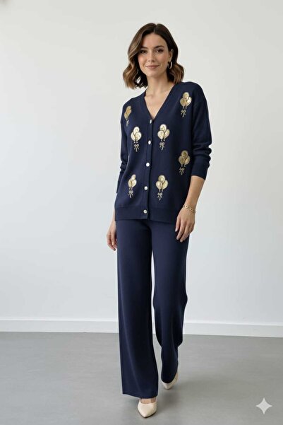 Cemre Life New Deux Two-Button Sequin Embroidery Detailed Knitwear Set