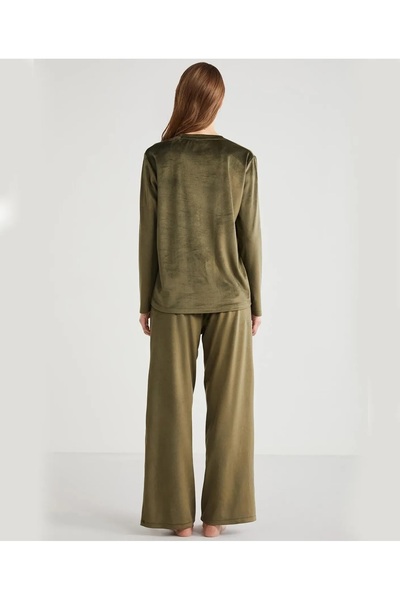 Penyemood Long Sleeve Soft Textured Fabric Women's Velvet Pajama Set