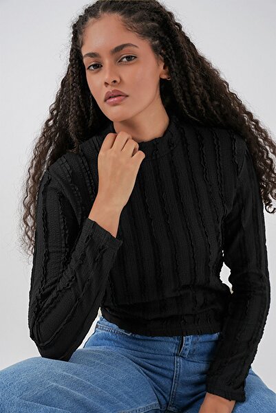 Hiccup Bdart Textured Slim Fit Mock Neck Blouse