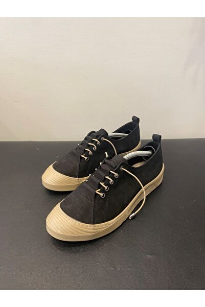 Özay حذاء نسائي كاجوال من الجلد الطبيعي برباط مطاطي