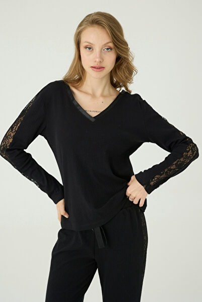 İPEKTENİM Kol ve Şerit Dantel Detaylı V Yaka Pijama Takımı