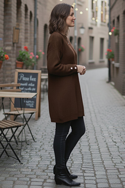 benguen Knitted Sweater with Buttoned Sleeves R4474 Brown