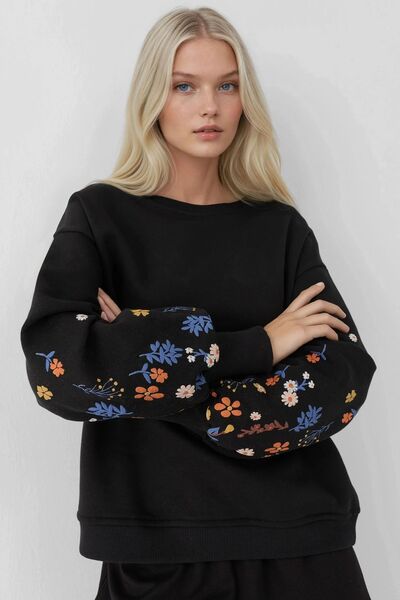 Hiccup Printed Long Sleeve Round Neck Sweatshirt