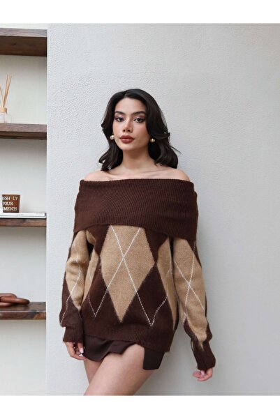 ESRAHELVACI Madonna Collar Baklava Pattern Sweater