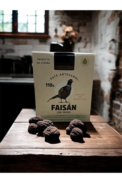 OEM Gourmet gift set – refinement in three delicacies and an elegant rosé wine