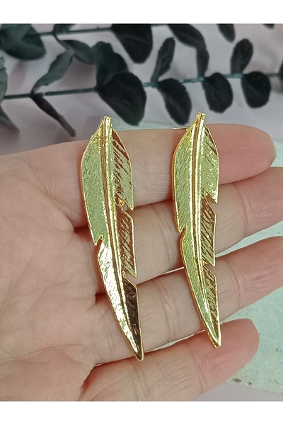mos&more Gold Long Light Leaf Earrings