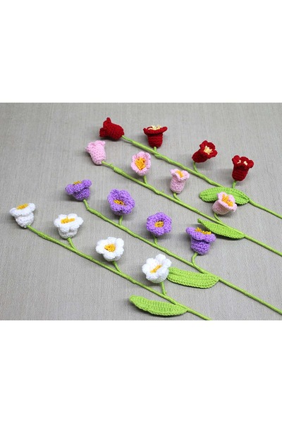 Store Ramură de papaver tricotată manual – Floare decorativă realizată manual...