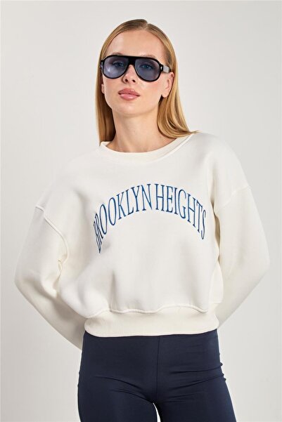 BARRELS AND OIL سويت شيرت بروكلين مطبوع للنساء - إكرو