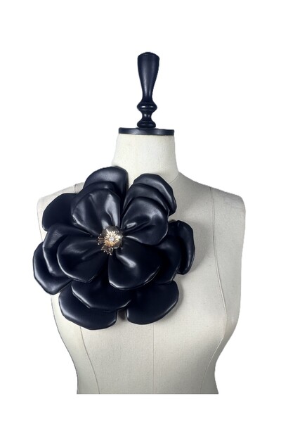 jasmina store taş detaylı deri broş