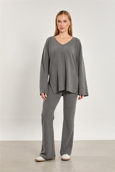 BARRELS AND OIL Women's V-Neck Side Slit Two-Piece Set - Smoked