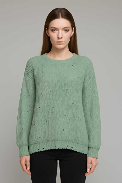 ANATOLIATEKSTILE Women's Oversize Sweater – Thick Knit, Lightly Distressed He...