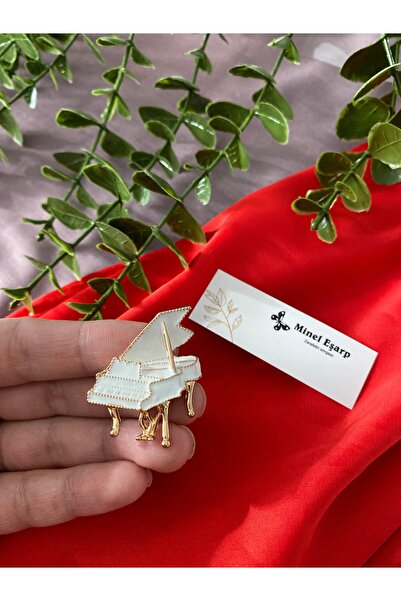 MİNELEŞARP34 Sanat severlere özel piyona simgeli çelik broş . Özel ambalajınd...