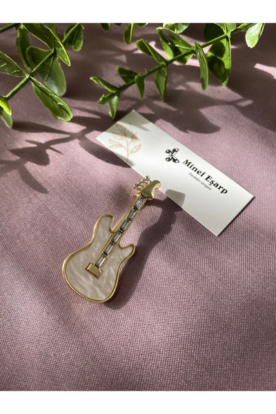 MİNELEŞARP34 Sanat severlere özel gitar şeklinde taşlı broş . Özel ambalajında gönderim sağlanır