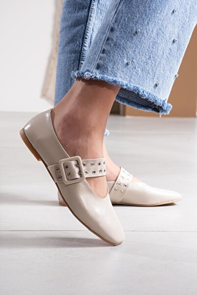 FSKOMBİN Biko Beige Patent Leather Women's Ballerinas