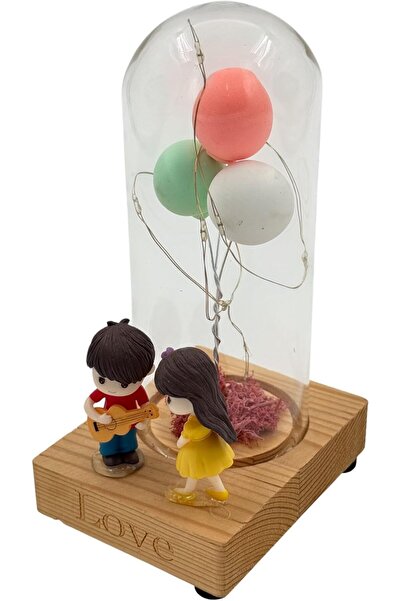 B&D DÉCOR Romantic Couple Figurine Glass Dome Display, Wooden Base with 'LOVE' Inscription