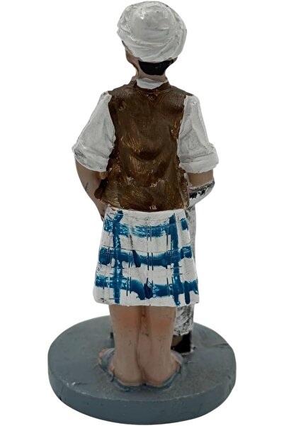 B&D Décor Traditional Handcrafted Ceramic Figurine, Vintage Cook with Stove, Decorative Collectible