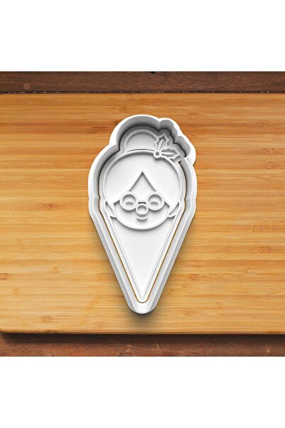 Hobist Plate Model Patterned New Year Shapes Set of 9 Cookie and Sugar Dough Molds