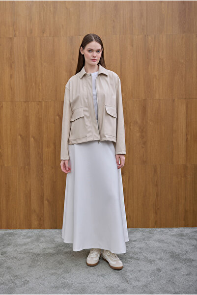 Birgül Bektaş Δερμάτινο μπουφάν με λεπτομέρεια από πέτρα