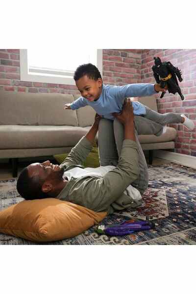 Spin Masters DC Comics Batman 30cm Action Figure - The Dark Knight, detailed collectible figure