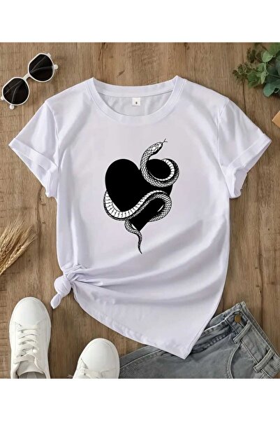 ORVIO Group Snake Wrapped Heart Printed T-Shirt